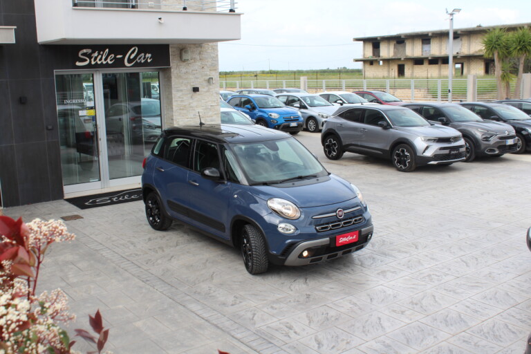 05 Stilecar It Fiat 500l Gh606hy