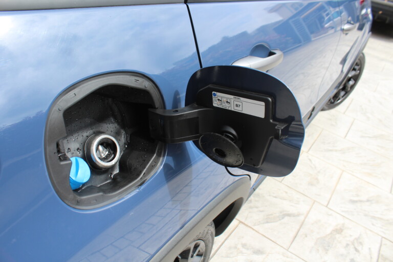 08 Stilecar It Fiat 500l Gh606hy