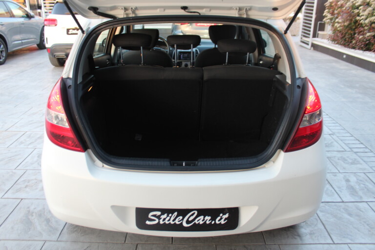 13 Stilecar It Hyunai I20 En076pk