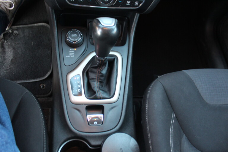 16 Stilecar It Jeep Cherokee Fa036gp