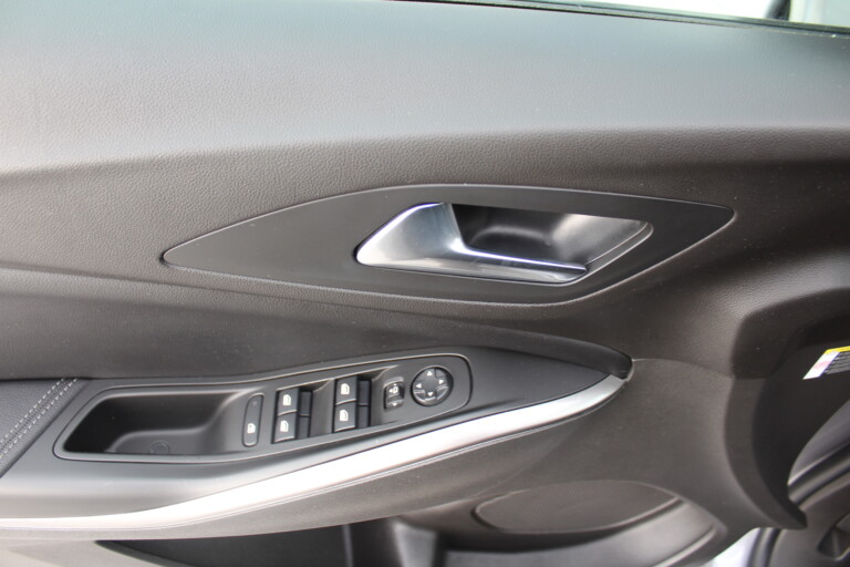 16 Stilecar It Opel Grandland Gk335rm