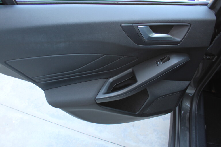 17 Stilecar It Ford Focus Gj090aw