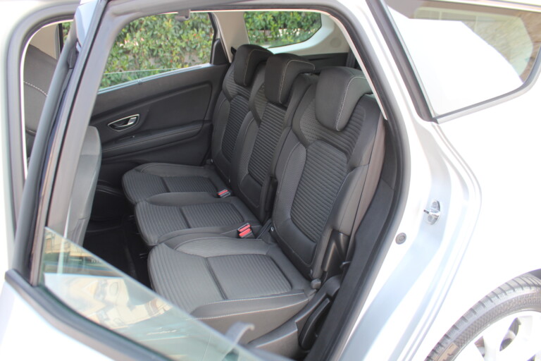 17 Stilecar It Renault Gran Scenic Ga376gp