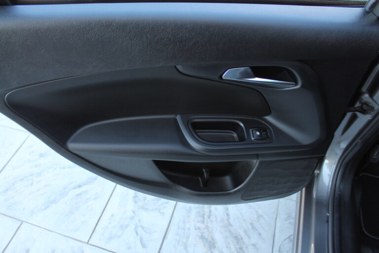 18 Stilecar It Fiat Tipo Gg884rd