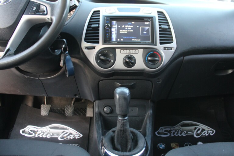 18 Stilecar It Hyunai I20 En076pk