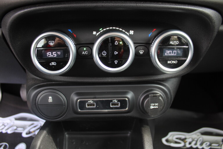 37 Stilecar It Fiat 500l Gh606hy