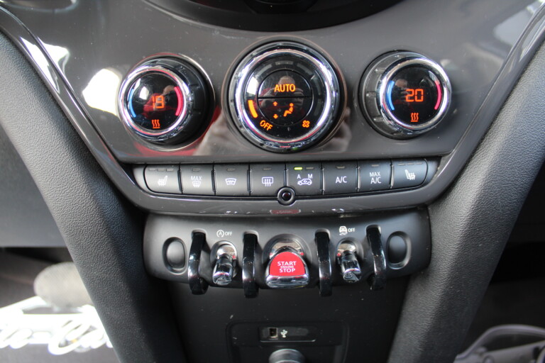 40 Stilecar It Mini Cooper D Gj951ag