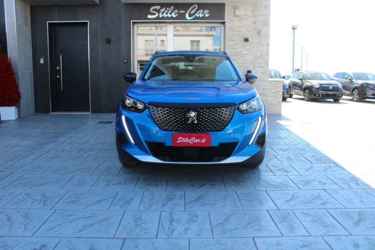 01 Stilecar It Peugeot 2008 Gj757av 1