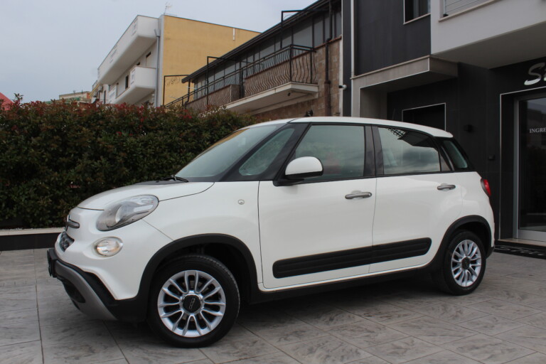 03 Stilecar It Fiat 500l Gh620gw