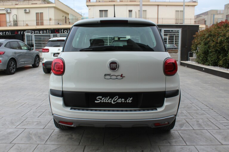 04 Stilecar It Fiat 500l Gh620gw