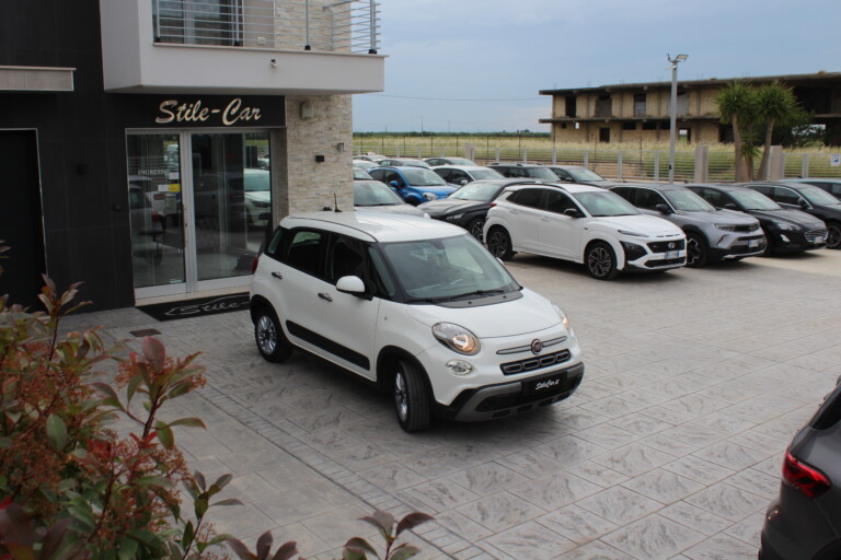 05 Stilecar It Fiat 500l Gh620gw