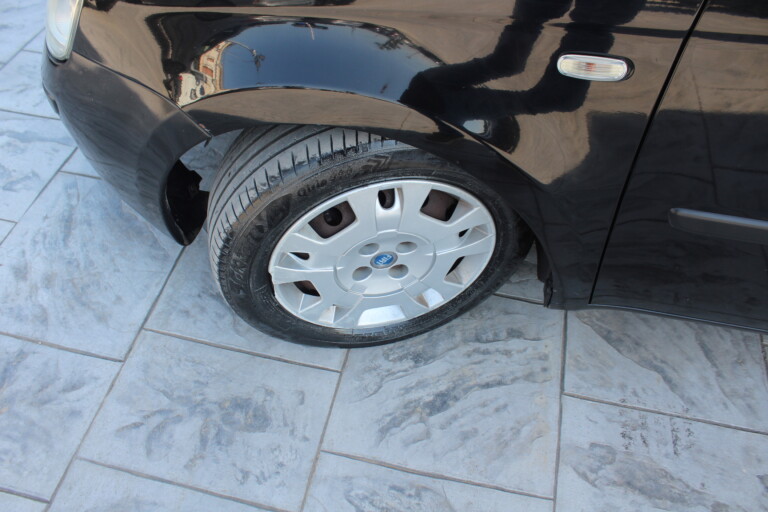 06 Stilecar It Fiat Idea Dr771xg