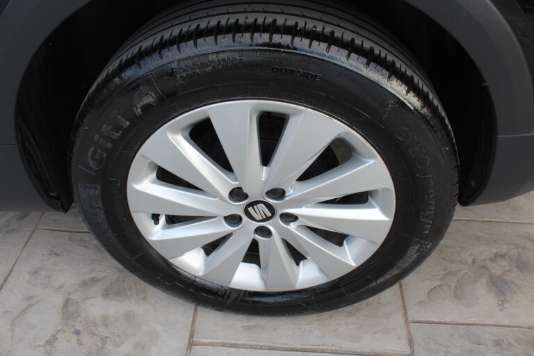 10 Stilecar It Seat Arona Fy644hf