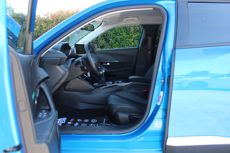14 Stilecar It Peugeot 2008 Gj757av