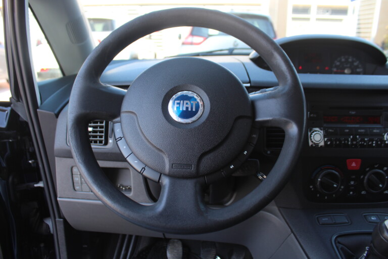 15 Stilecar It Fiat Idea Dr771xg