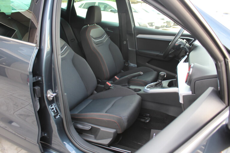 15 Stilecar It Seat Arona Gm591yf