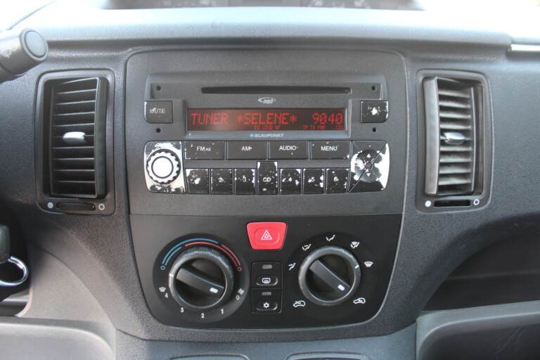 18 Stilecar It Fiat Idea Dr771xg
