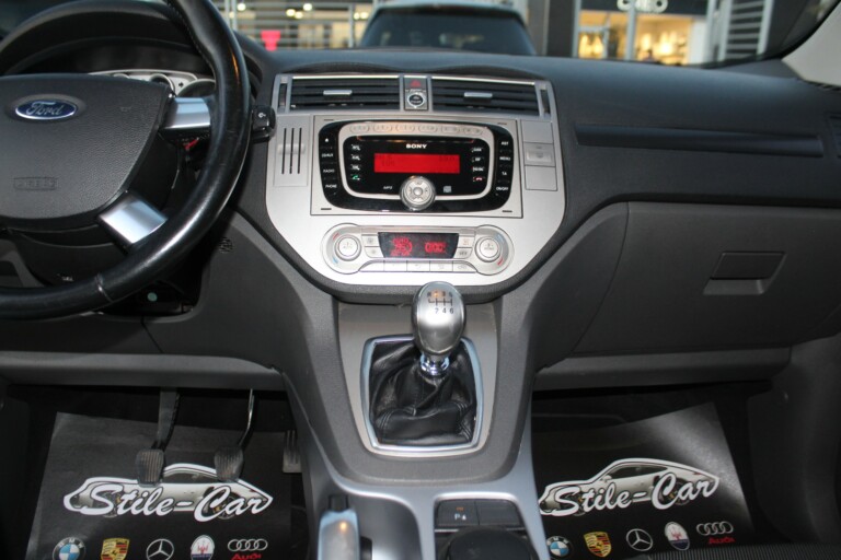 18 Stilecar It Ford Kuga Eh159ab