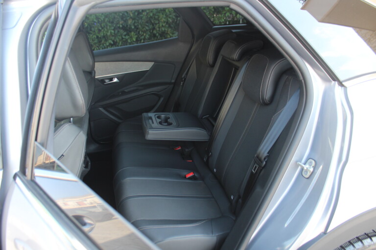 18 Stilecar It Peugeot 3008 Gk990ga