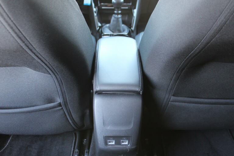 20 Stilecar It Peugeot 2008 Gj757av