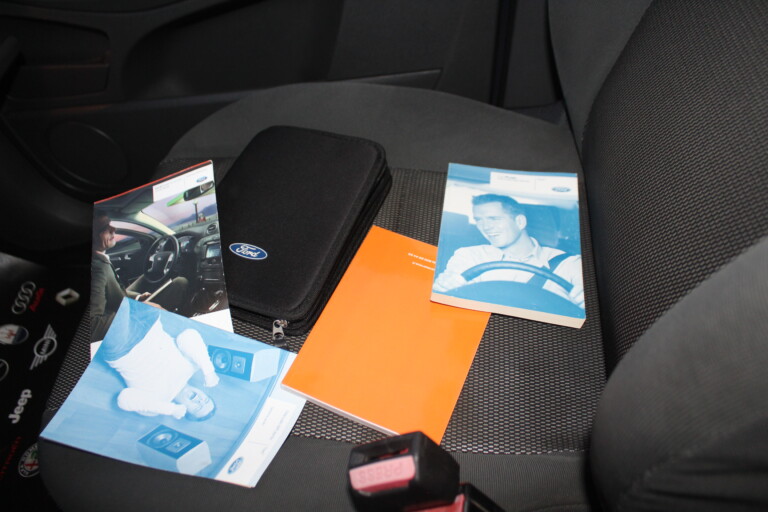 21 Stilecar It Ford Kuga Eh159ab