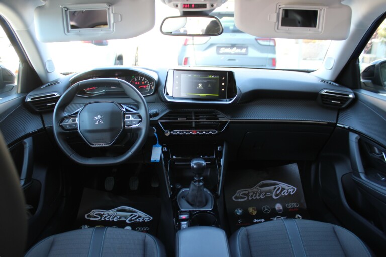 23 Stilecar It Peugeot 2008 Gj757av