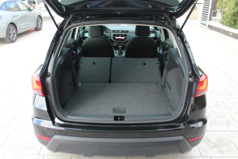 24 Stilecar It Seat Arona Fy644hf