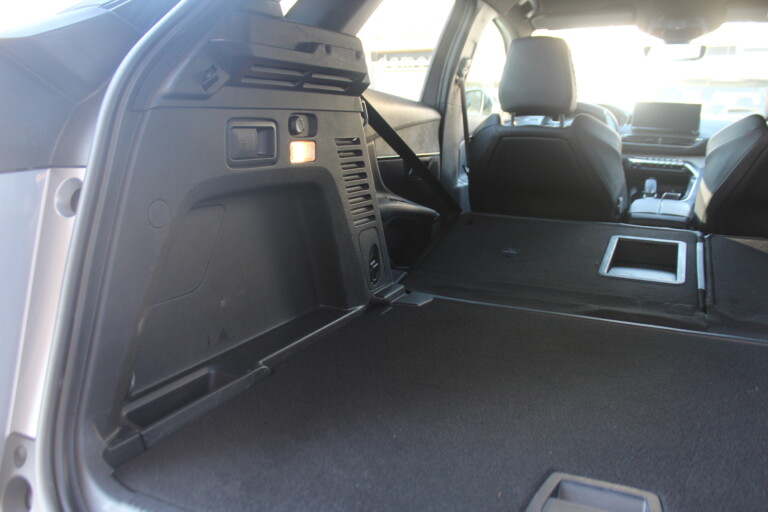 26 Stilecar It Peugeot 3008 Gk990ga