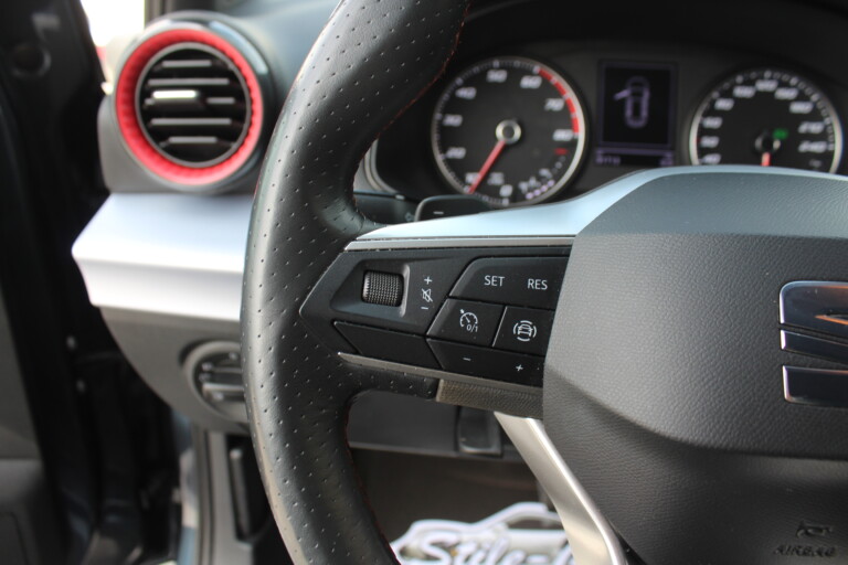 26 Stilecar It Seat Arona Gm591yf