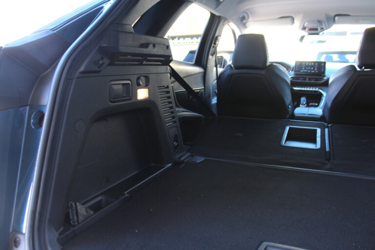 27 Stilecar It Peugeot 3008 Gj337ax