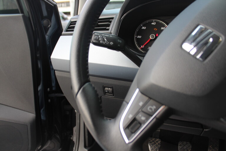 27 Stilecar It Seat Arona Fy644hf