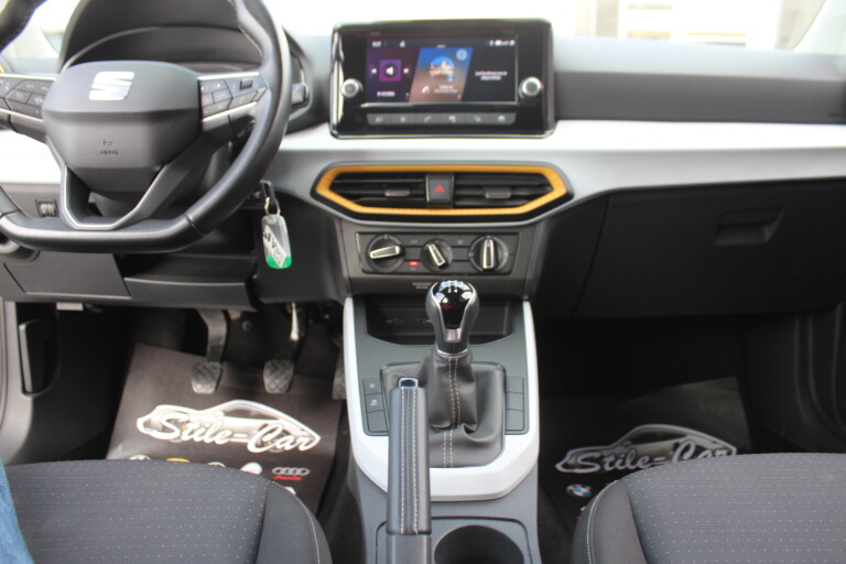 27 Stilecar It Seat Arona Gm962lb