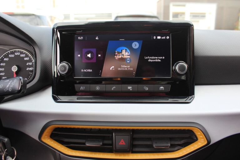 28 Stilecar It Seat Arona Gm962lb