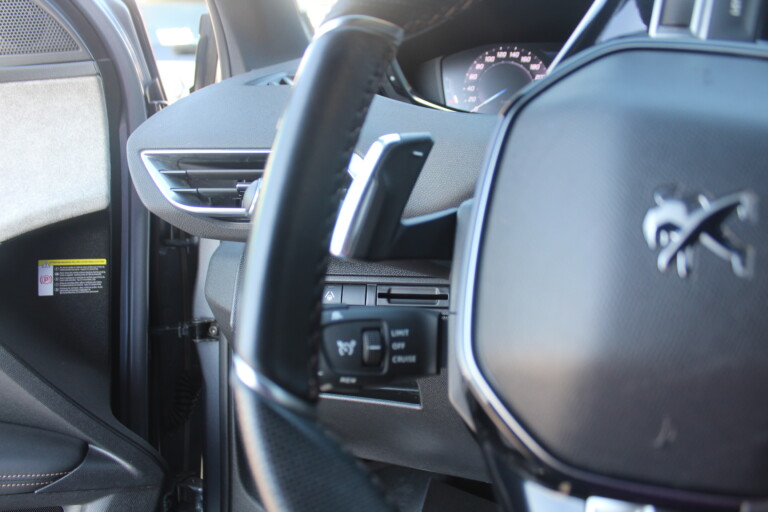 29 Stilecar It Peugeot 3008 Gk990ga