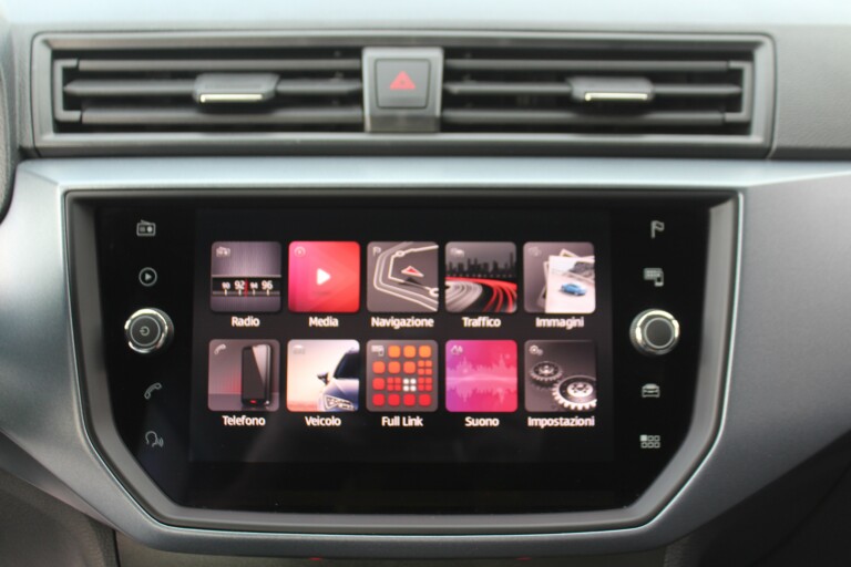 31 Stilecar It Seat Arona Fy644hf