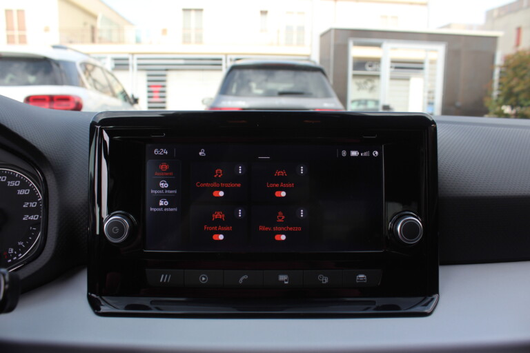 31 Stilecar It Seat Arona Gm962lb