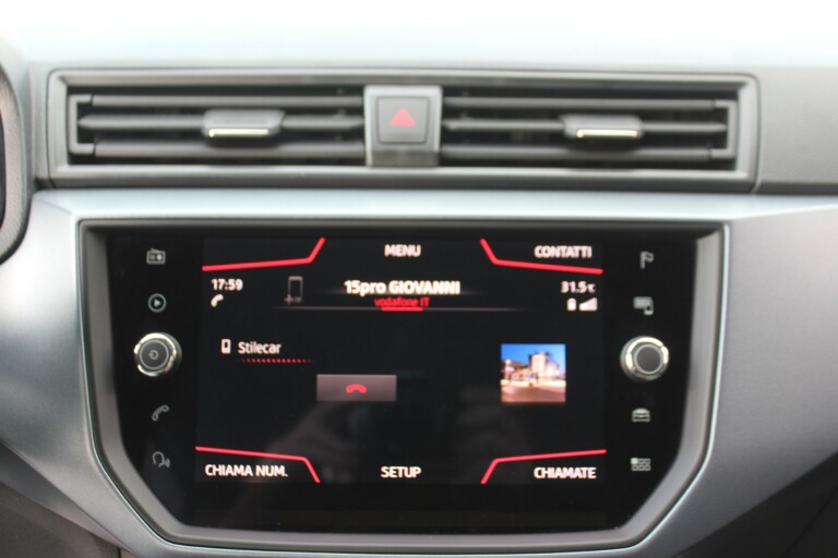 33 Stilecar It Seat Arona Fy644hf