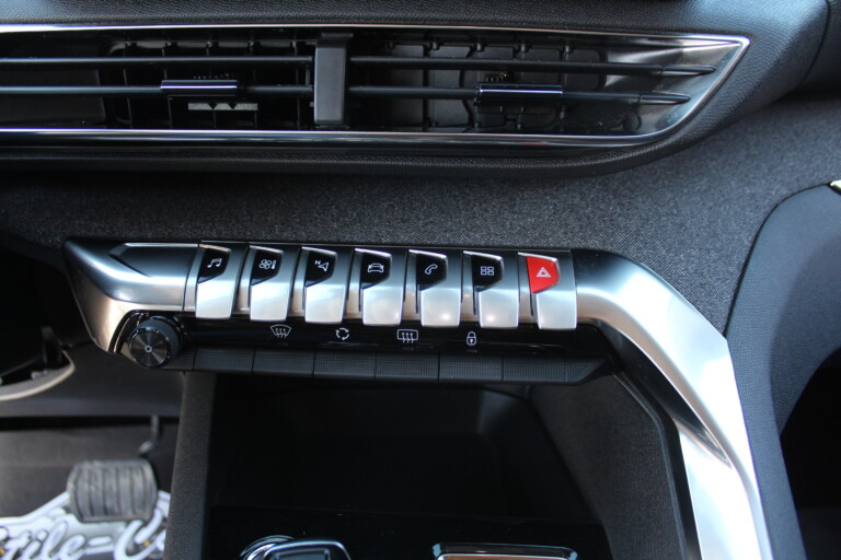 45 Stilecar It Peugeot 3008 Gj337ax