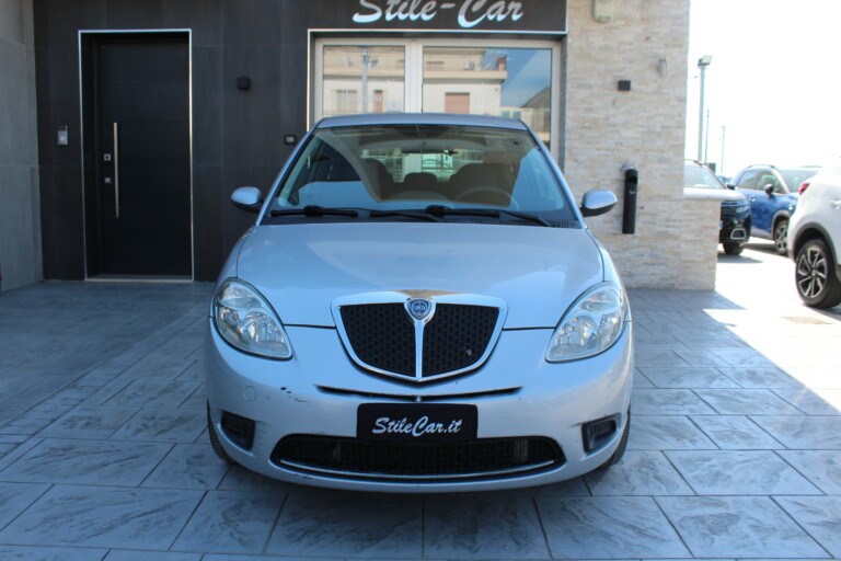 01 Stilecar It Lancia Ypsilon Dp762wv 1