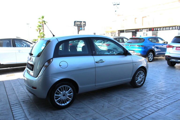 02 Stilecar It Lancia Ypsilon Dp762wv