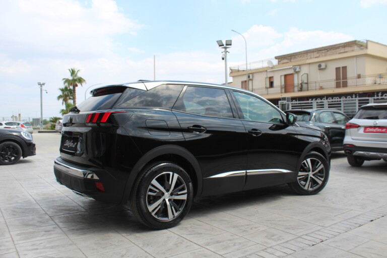 02 Stilecar It Peugeot 3008 Gm668ky