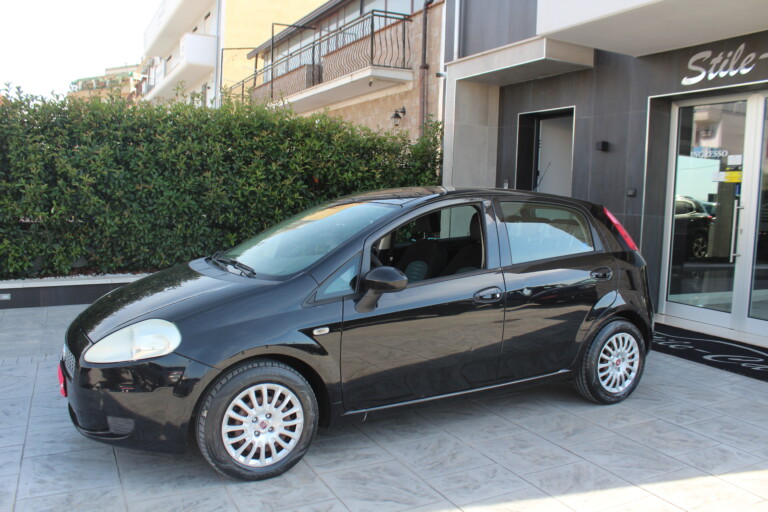 03 Stilecar It Fiat G Punto Ea676pe