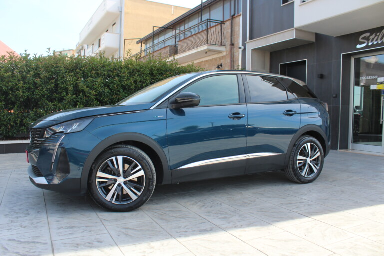 03 Stilecar It Peugeot 3008 Gr421ml