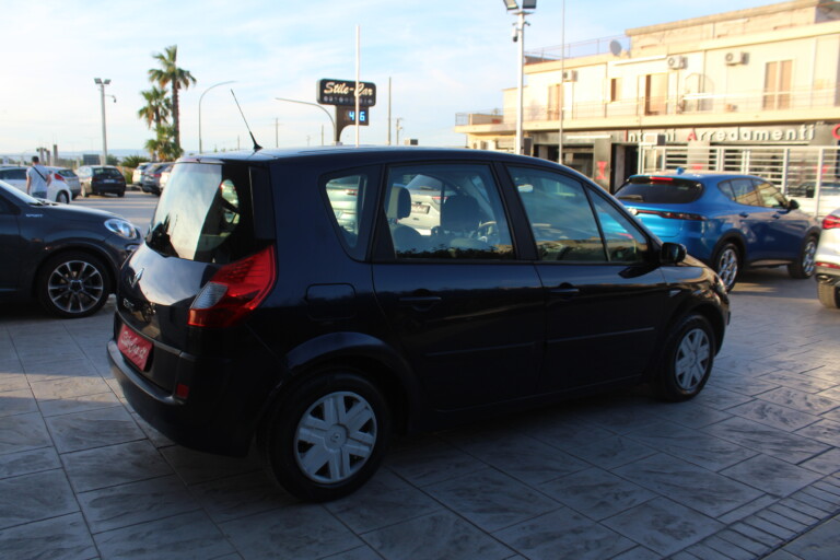 03 Stilecar It Renault Scenic Dp444tz