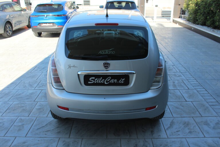 04 Stilecar It Lancia Ypsilon Dp762wv