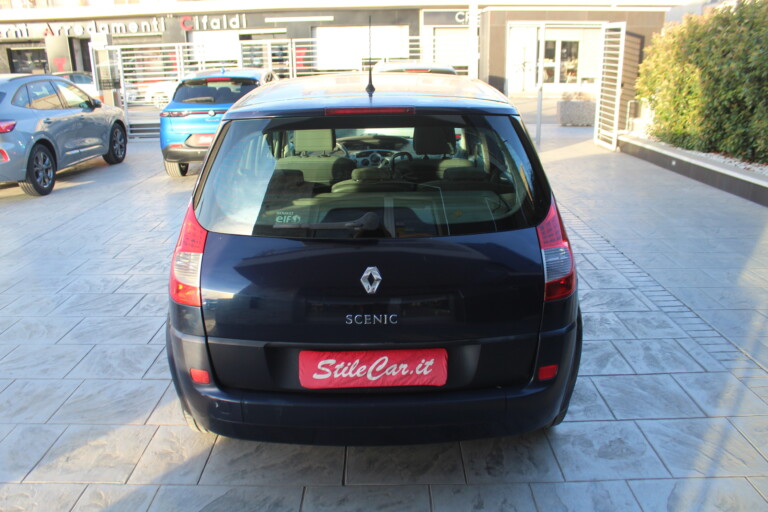 04 Stilecar It Renault Scenic Dp444tz