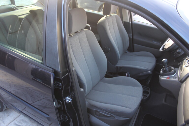 06 Stilecar It Renault Scenic Dp444tz