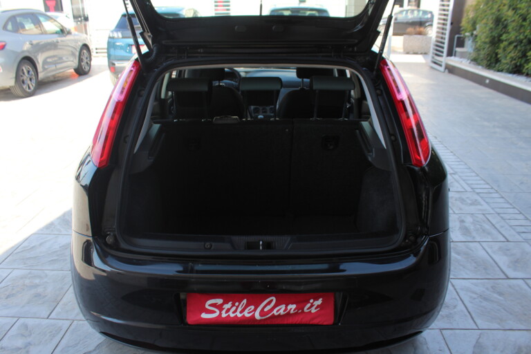 10 Stilecar It Fiat G Punto Ea676pe