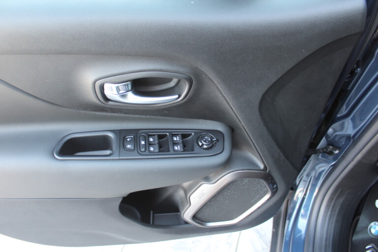 14 Stilecar It Jeep Renegade Gj246yj