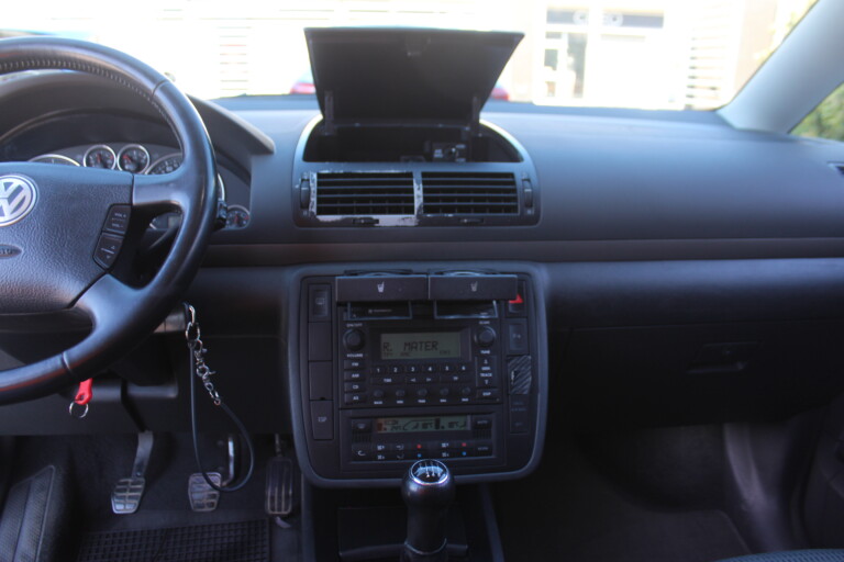 14 Stilecar It Vw Sharan Gn317mj